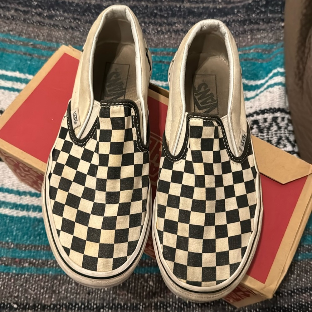 checkered vans